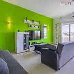 Modern Three Bedroom Apartment in Msida