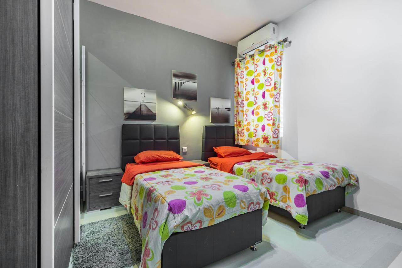 Modern Three Bedroom In * Msida