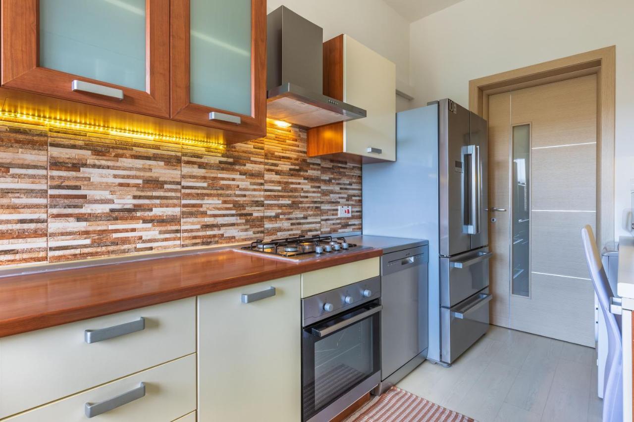 Appartement Modern Three Bedroom In